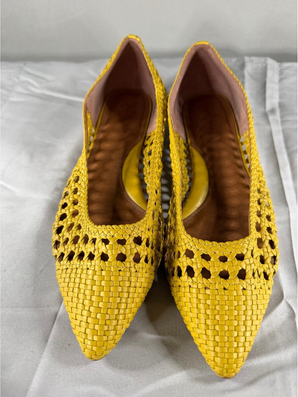 Caslon Women's Yellow Woven Leather Pointed Toe Flats Size 8M